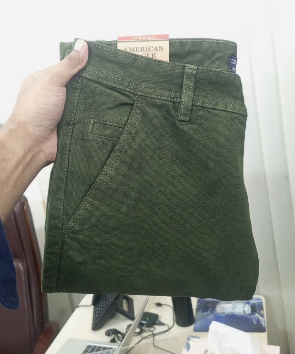 Olive American Eagle Muster Copy Standard Non Stretchable Gabardine Pant For Men's